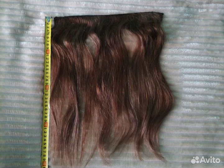 Натуральные волосы на трессе