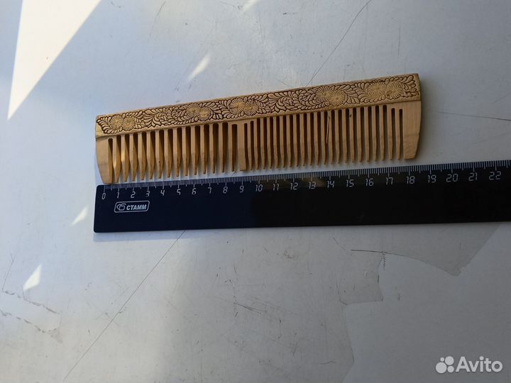 Расчёска для волос деревянная красивая