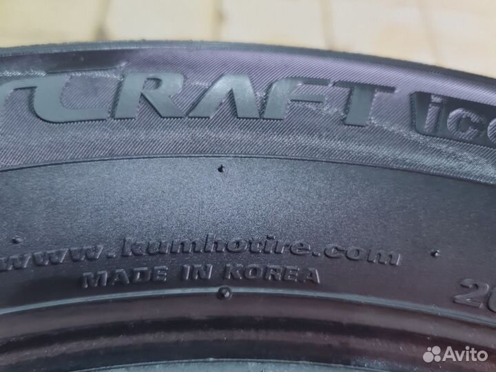 Kumho WinterCraft SUV Ice WS51 205/60 R16 92T