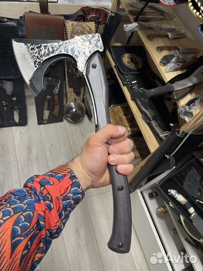 Кованый топор «Варяг« на подарок дачнику