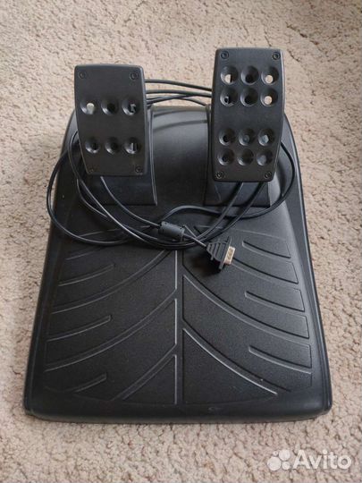 Игровой руль Logitech