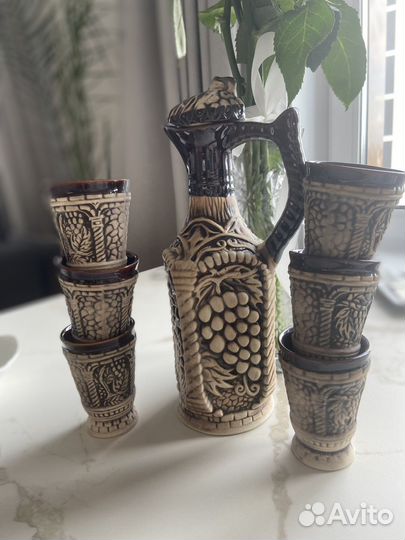 Глиняный кувшин