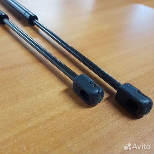 Упор багажника 2шт Opel Astra H хэтчбэк