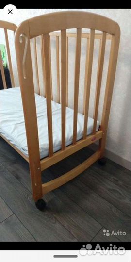 Кровать из бука, матрас, бортик