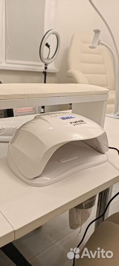 Маникюр, наращивание ногтей, педикюр