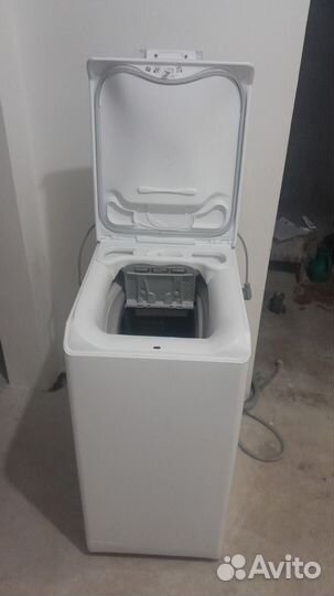 Стиральная машина с вертикальной загрузкой