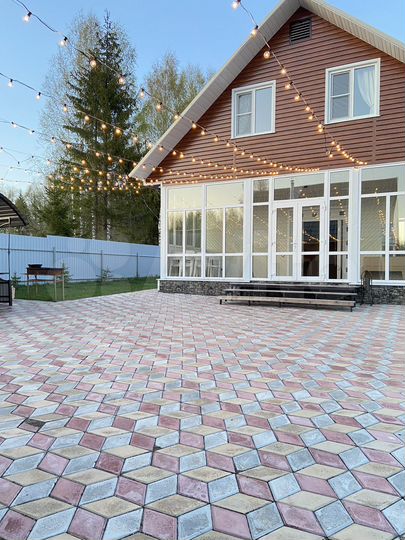 Дом 216 м² на участке 18 сот.