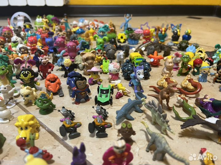 Коллекция игрушек Kinder сюрприз Kinder surprise