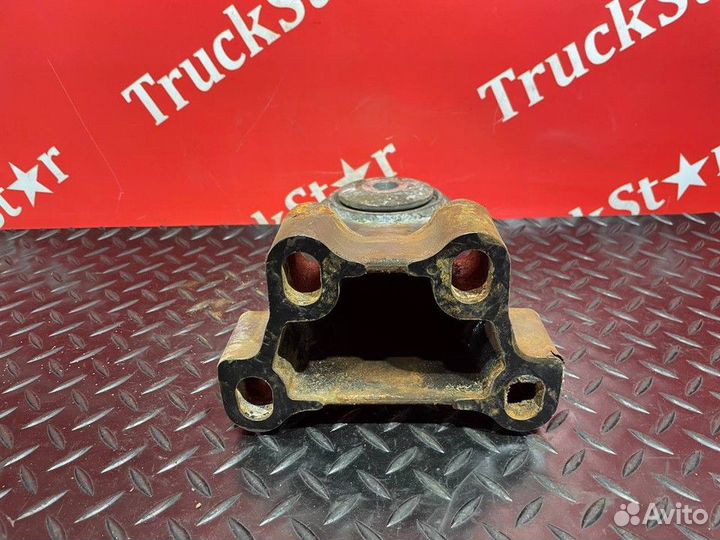 Кронштейн торсиона кабины левый