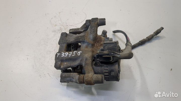 Суппорт Mazda 3 (BP) 2019, 2020