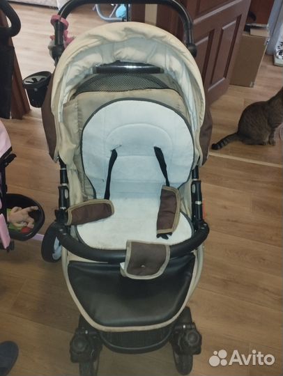 Прогулочная коляска с надувными колесами