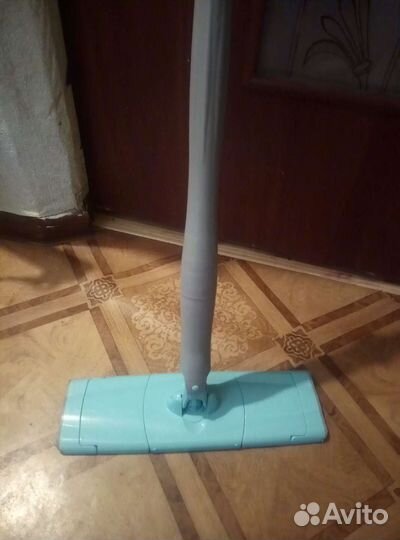 Швабра Hausmann с отжимом на ручке