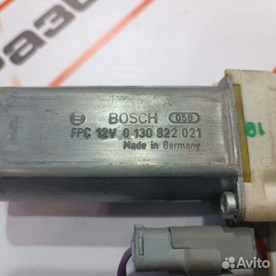 Мотор стеклоподъемника передний правый Peugeot 307