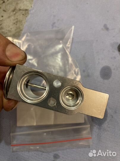 Клапан кондиционера (трв) EX529445C