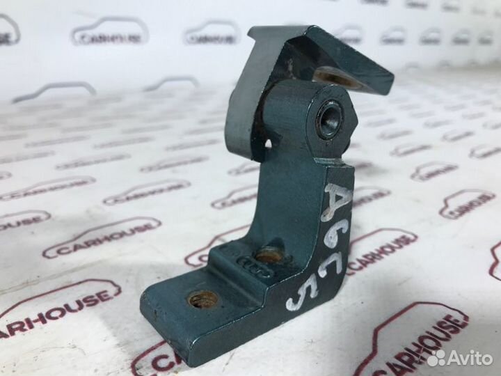 Петля двери задняя левая Audi A6 C5