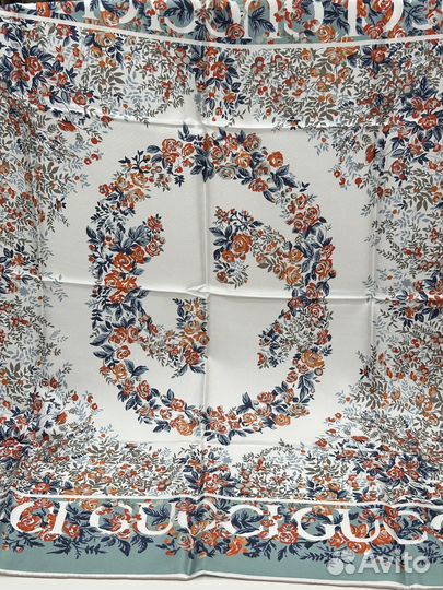 Платок Gucci шелковый