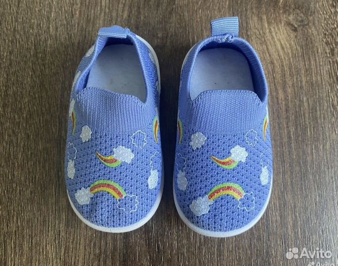 Кроссовки для девочки