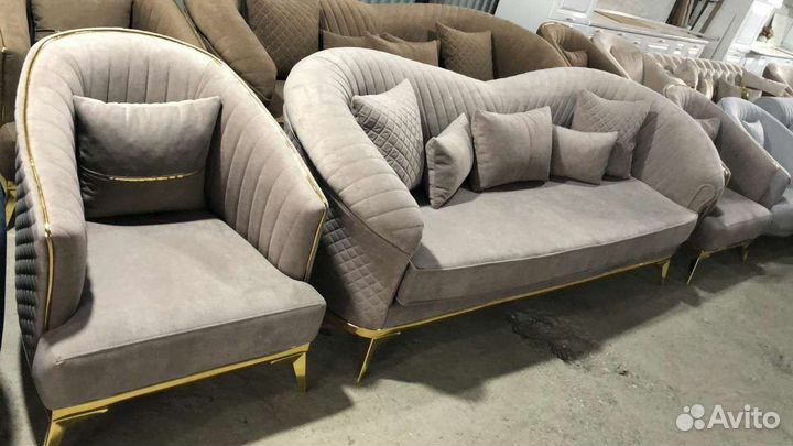 Диван с креслами