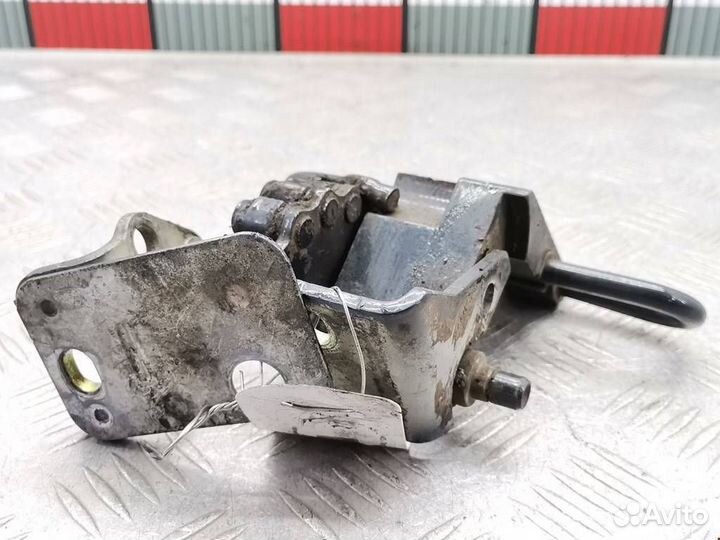 Петля двери передней правой Audi A6 C5 2000