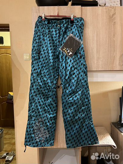 Костюм для сноуборда женский