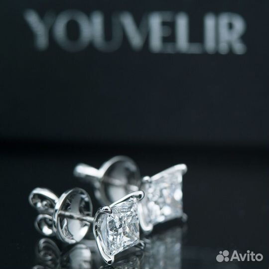 Серьги пусеты с бриллиантом 0.6 на заказ