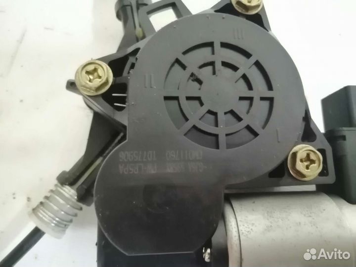 Стеклоподъемник задний правый левый Mazda 3 BK