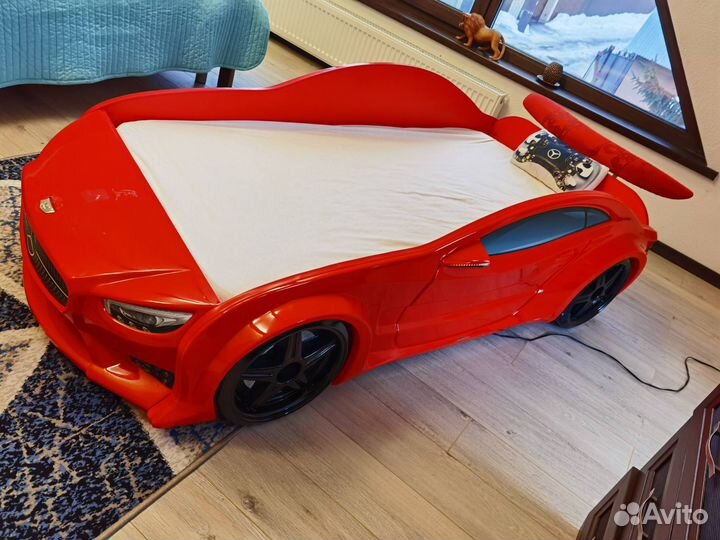 Кровать машина Mercedes красная с подсветкой