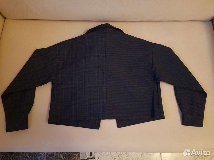 Стильный школьный костюм-тройка