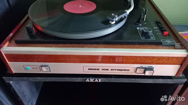 Проигрыватель винила Вега 106