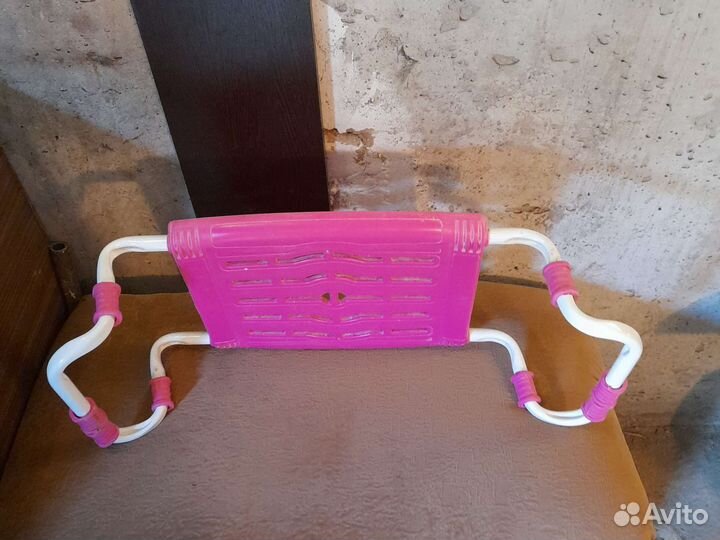 Сиденье на ванну