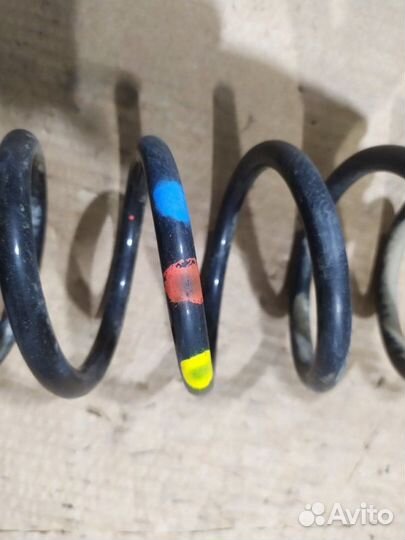 Пружина задняя Ford Focus 3 седан 1.6