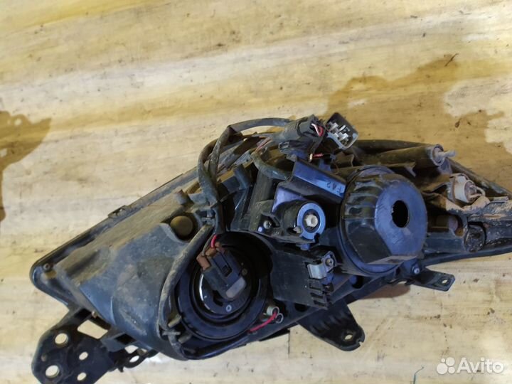 Фара левая правая Subaru Impreza (G11) 2000-2007