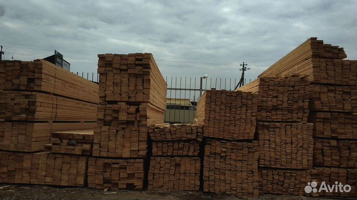 Сосновые доски, натуральность и красота