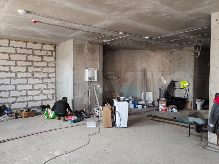 Угловое Коммерческое Помещение 174.2 м² - 1 линия