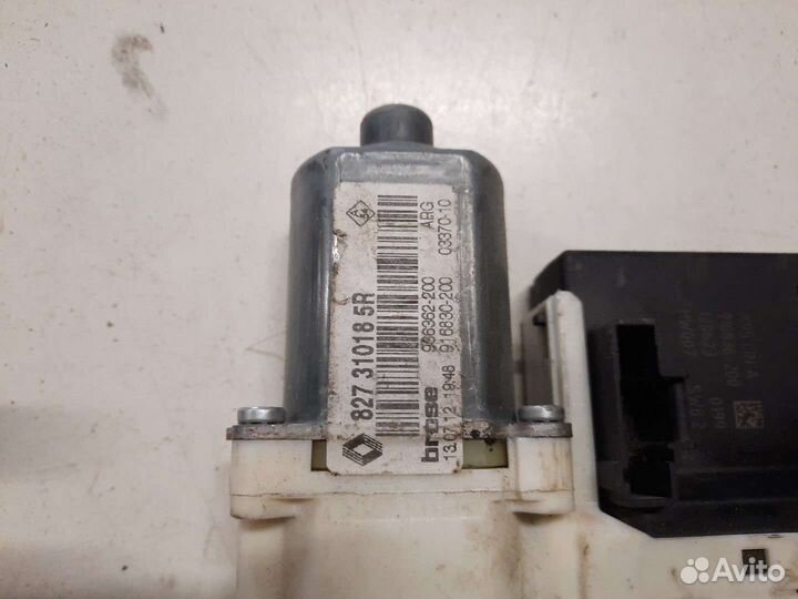 Мотор стеклоподъемника задний Renault Fluence 1