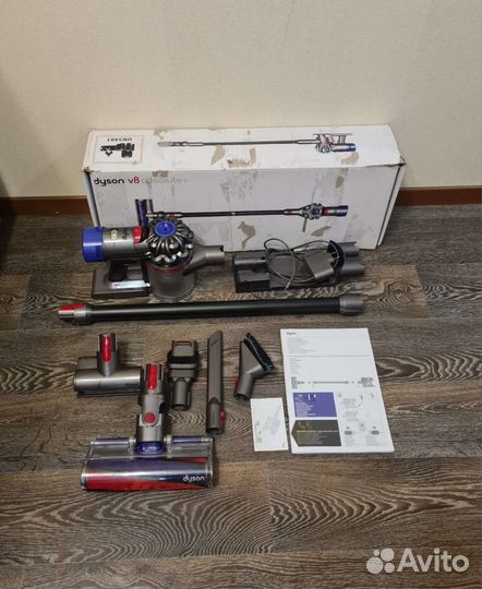 Оригинальный dyson v8 пылесос
