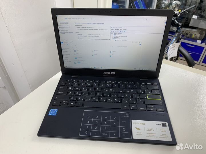 Ноутбук asus Laptop E210MA