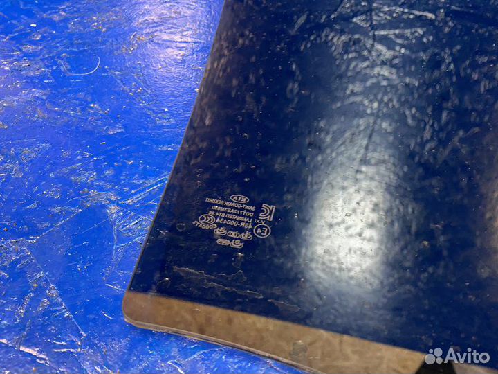 Стекло заднее левое Kia Quoris KH G6DK 290 Л.C