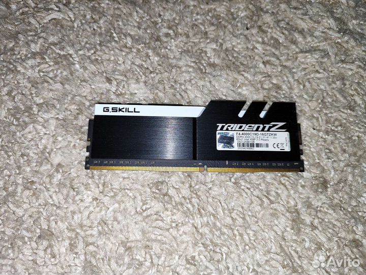 G skill trident z 2x8 16gb F4-4000 Samsung B-die