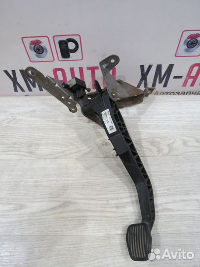 Педаль сцепления Ford Focus 3