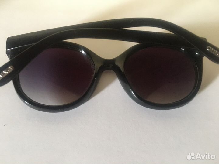 Солнцезащитные очки mango