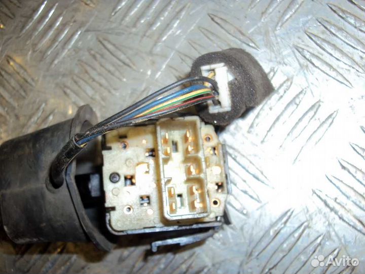 Переключатель подрулевой Lacetti (02-13) \ Gentra (13) седан R с зад. птф Б\У (арт. 96552842)