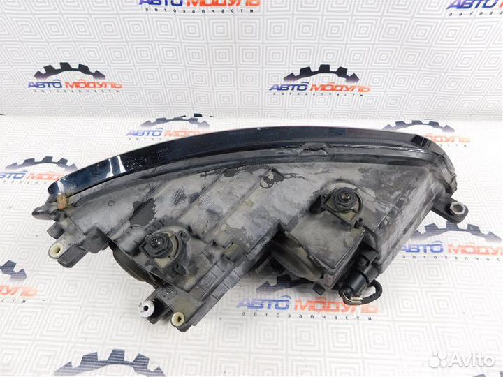 Фара левая Volkswagen Touran 1T3