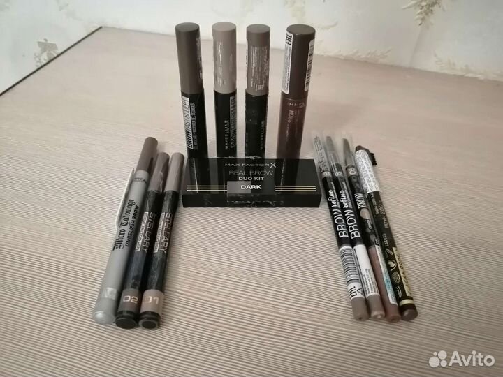 Карандаши, тушь для бровей и ресниц, лайнер