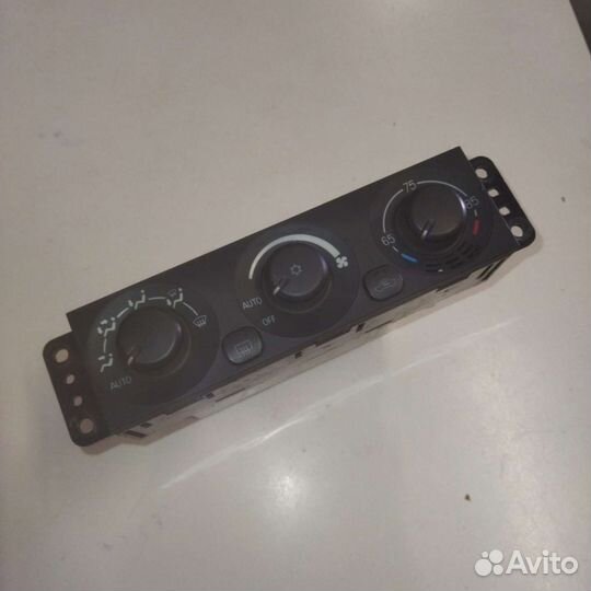 Блок управления отопителем Mitsubishi Pajero 3