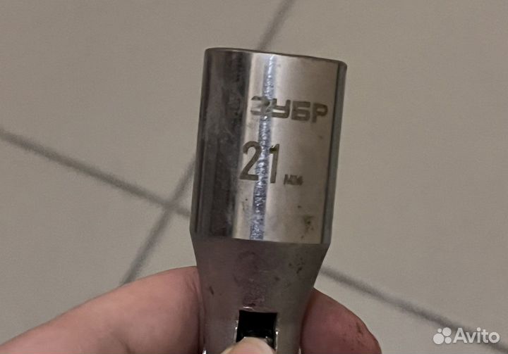 Ключ для свечей зажигания новый