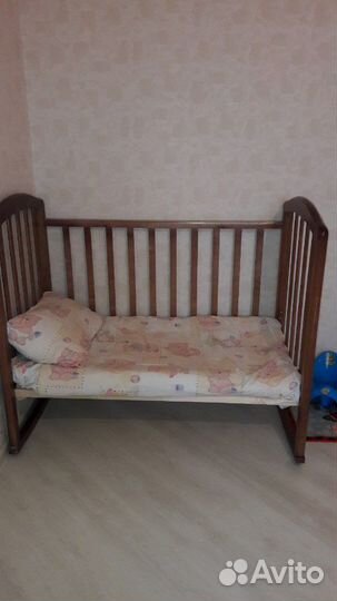 Детская кроватка