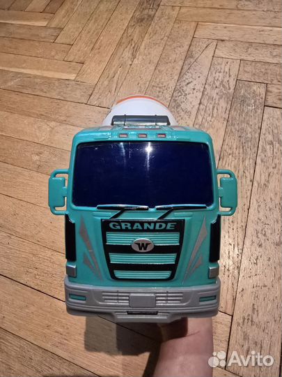 Бетономешалка (городская техника)