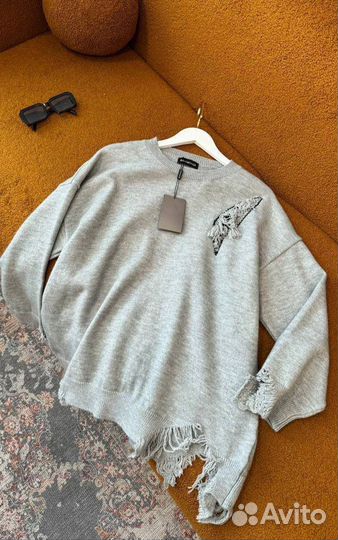 Свитер Balenciaga