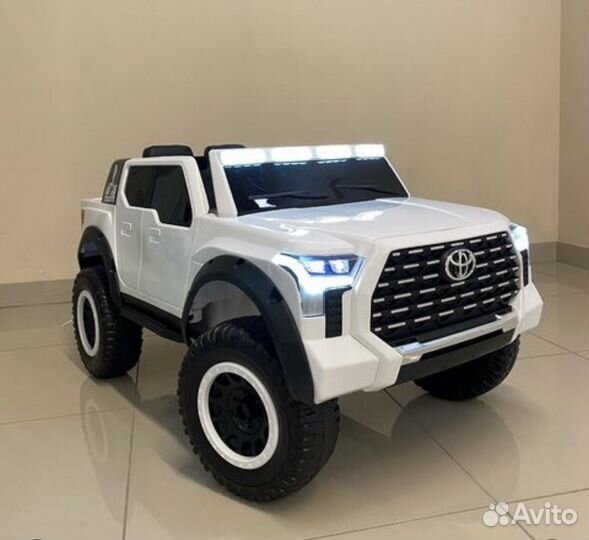 Детский электромобиль Toyota Tundra 4x4